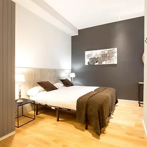 Rent Top Rambla Catalunya Barselona